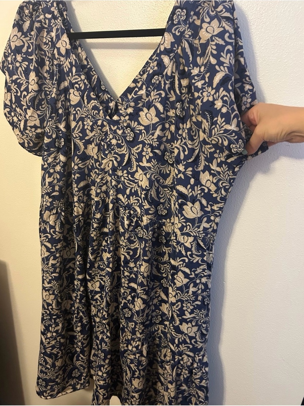 Old Navy Navy and Cream Floral V-Neck Mini Dress